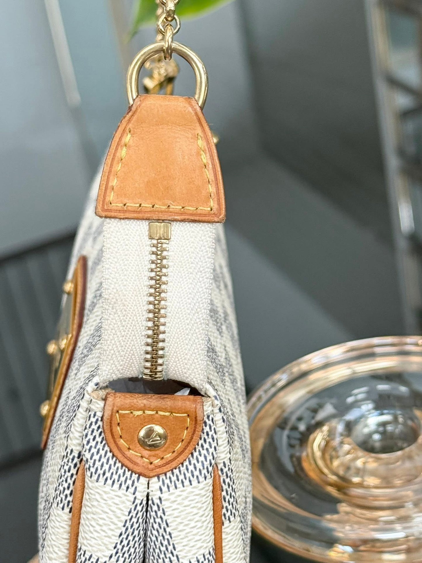 Eva Clutch in Azur with Original Strap, Box and Dustbag 🗓️ Year: 2011