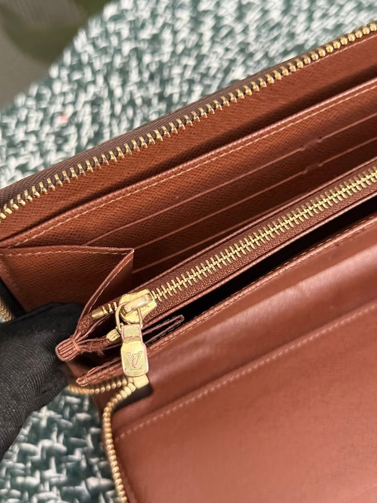 Monogram Zippy Wallet Organizer (Newer Model) 🗓️ Year: 2020