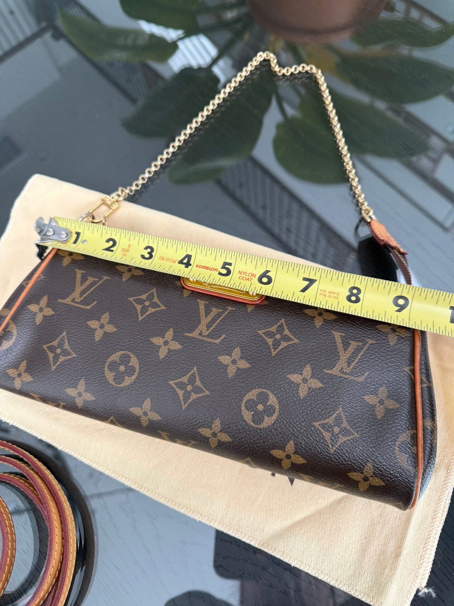 Eva Clutch with Original Strap,Box Dustbag and Insert Organizer 🗓️ Year: 2012