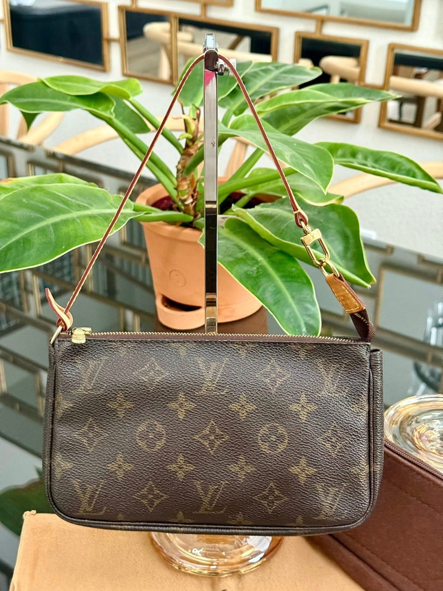Pochette Accessories with Dustbag and Insert organizer -🗓️ Year: 2000