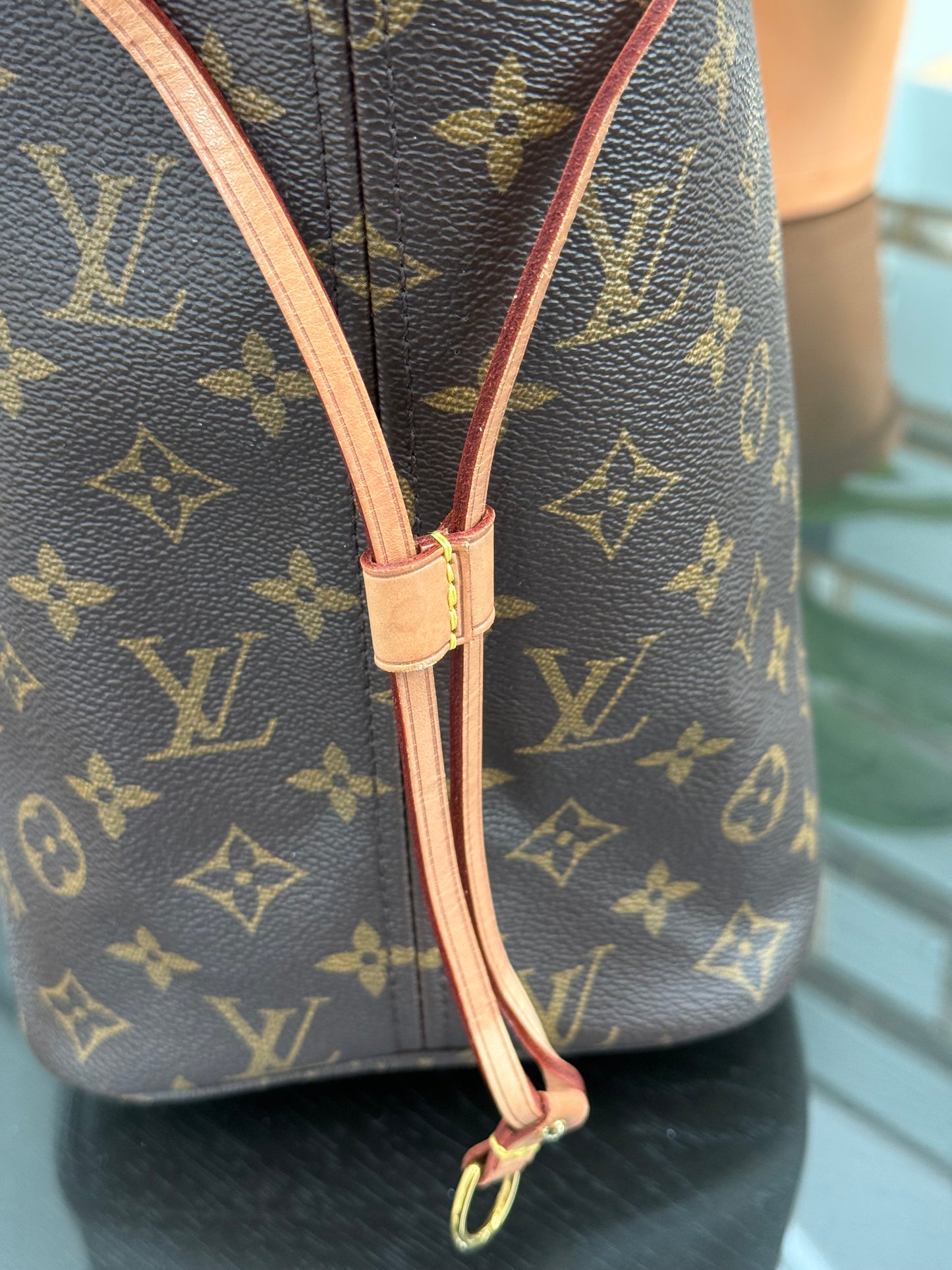 Neverfull MM Monogram in Peony with Dustbag 📅 Year: 2020