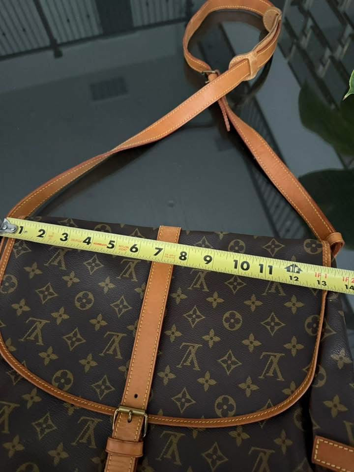 Saumur 35 Crossbody -🗓️ Year: 1989