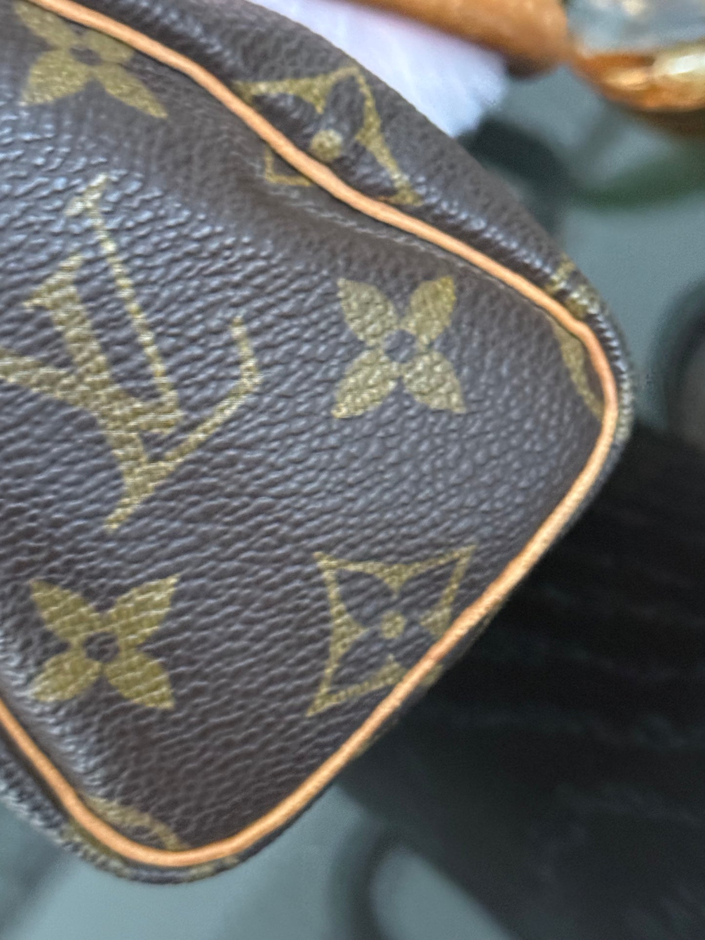 Mini Speedy with Strap🍒Circa 80’s