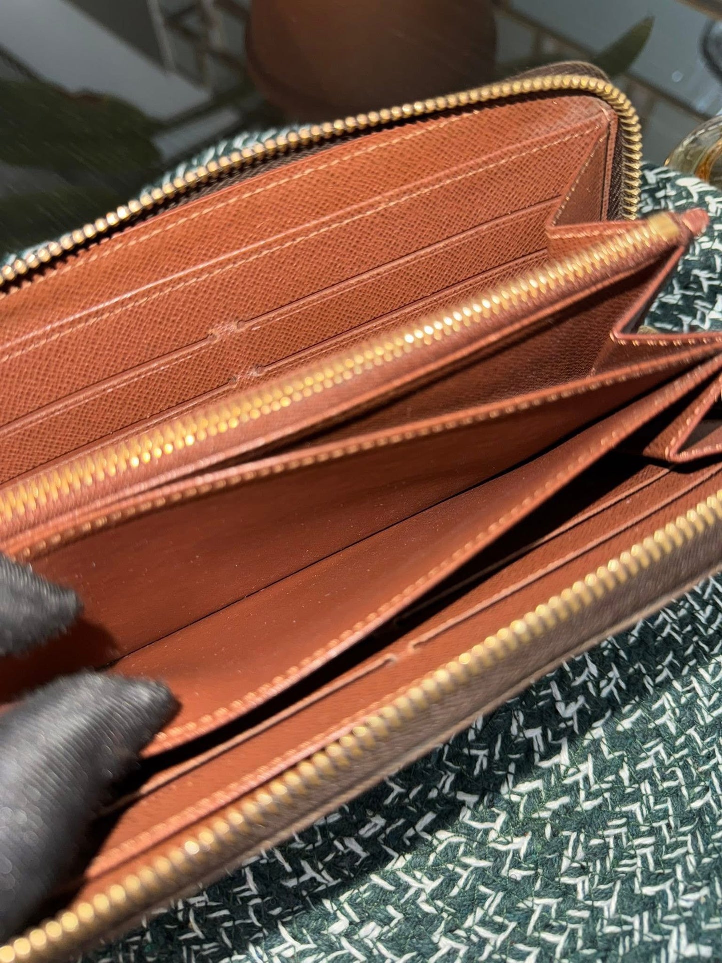 Monogram Zippy Long Wallet with Dustbag 🗓️ Year: 2013