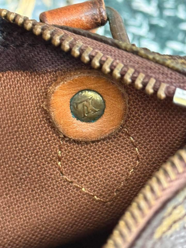 🍒Mini Speedy with Non Branded Strap🍒Circa 80’s