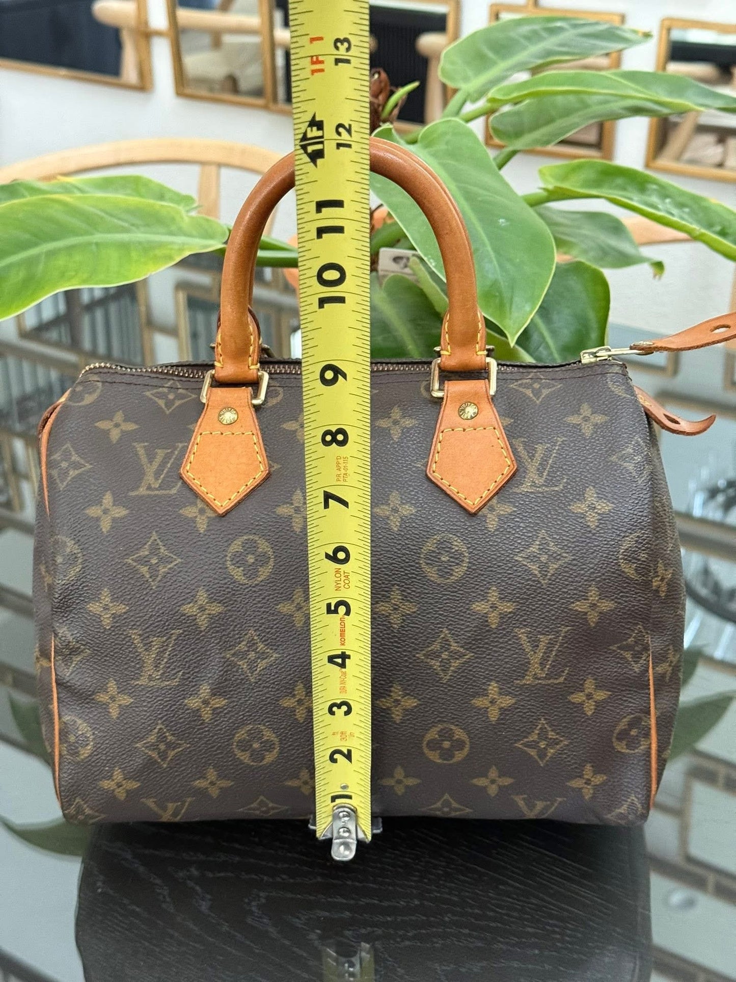 Speedy 25 in Monogram with Lock 🔐 and Key -🗓️ Year: 2000