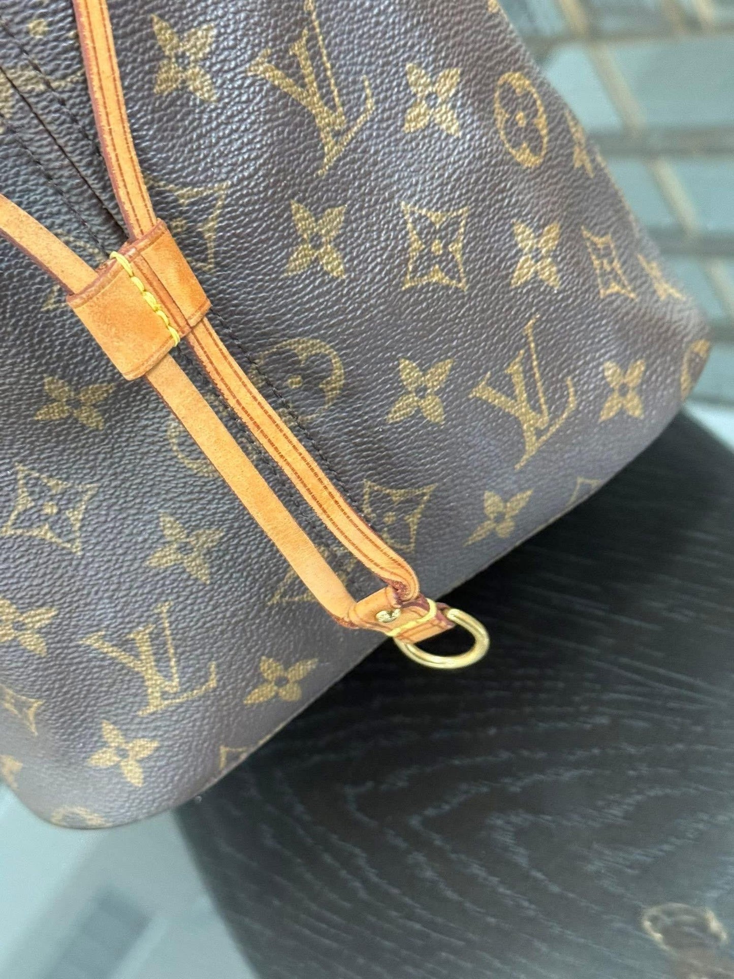Neverfull GM with Dustbag and Insert Organizer 🗓️ Year: 2008