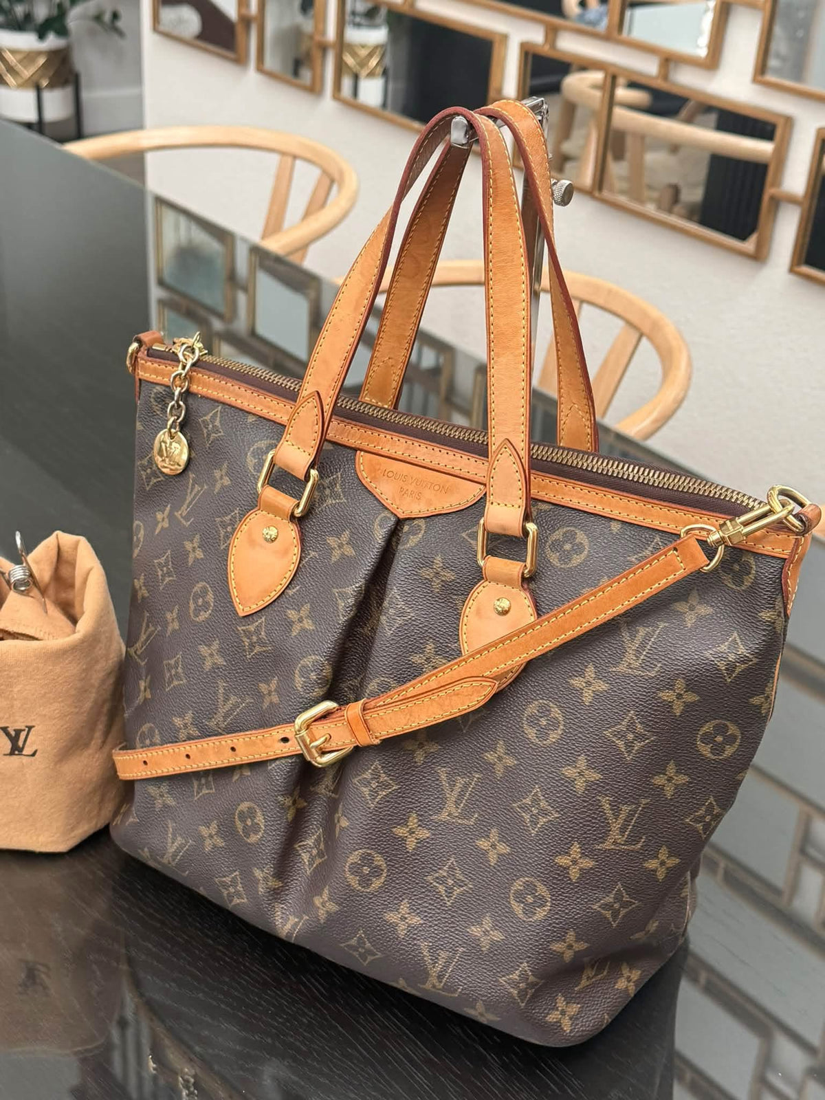 Palermo PM with Original Strap and 
Dustbag 📅 Year: 2010