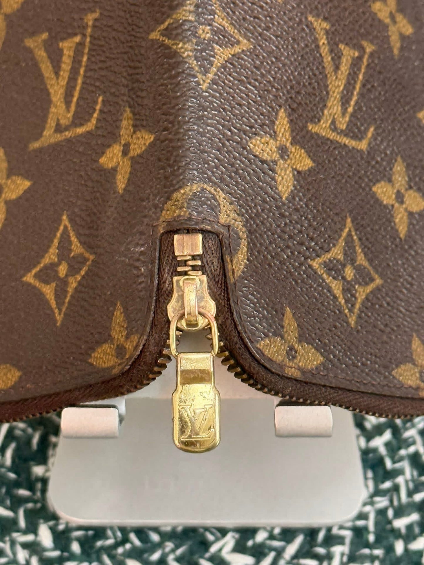 Monogram Zip Around Multicles 📅 Year: 1999
