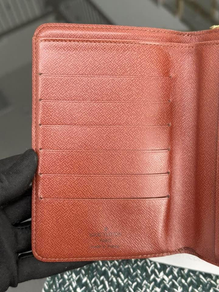 Etui Wallet Passport Holder in Monogram with 8 Cardholders 🗓️ Year: 1990