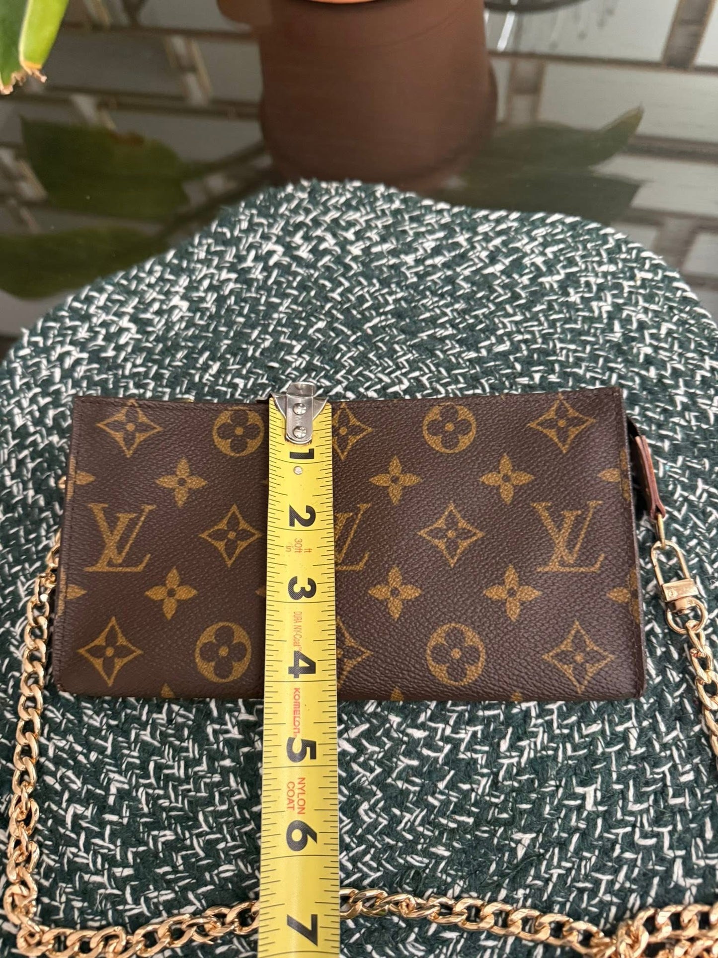 Bucket Pouch GM with insert and Non branded Chain Crossbody 🌸🌺