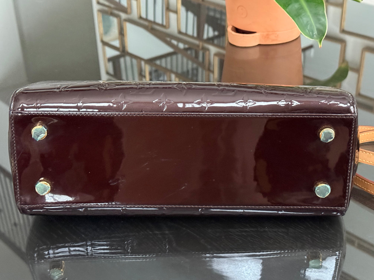 Vernis Brea MM Amarante with Original Strap , Dustbag and Insert Organizer 🗓️ Year: 2013