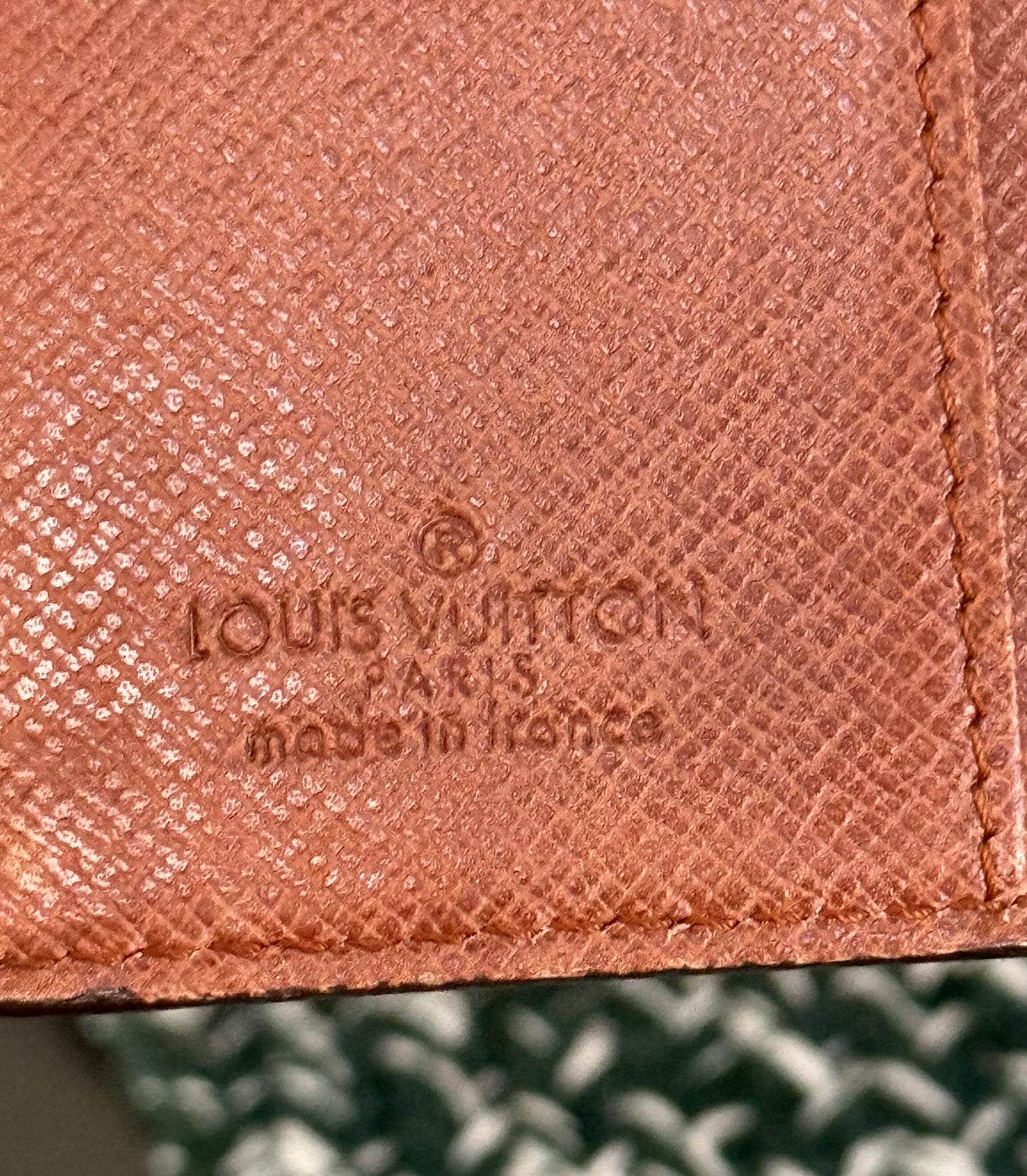 Vintage Checkbook Holder in Monogram 🗓️ Year: 1989