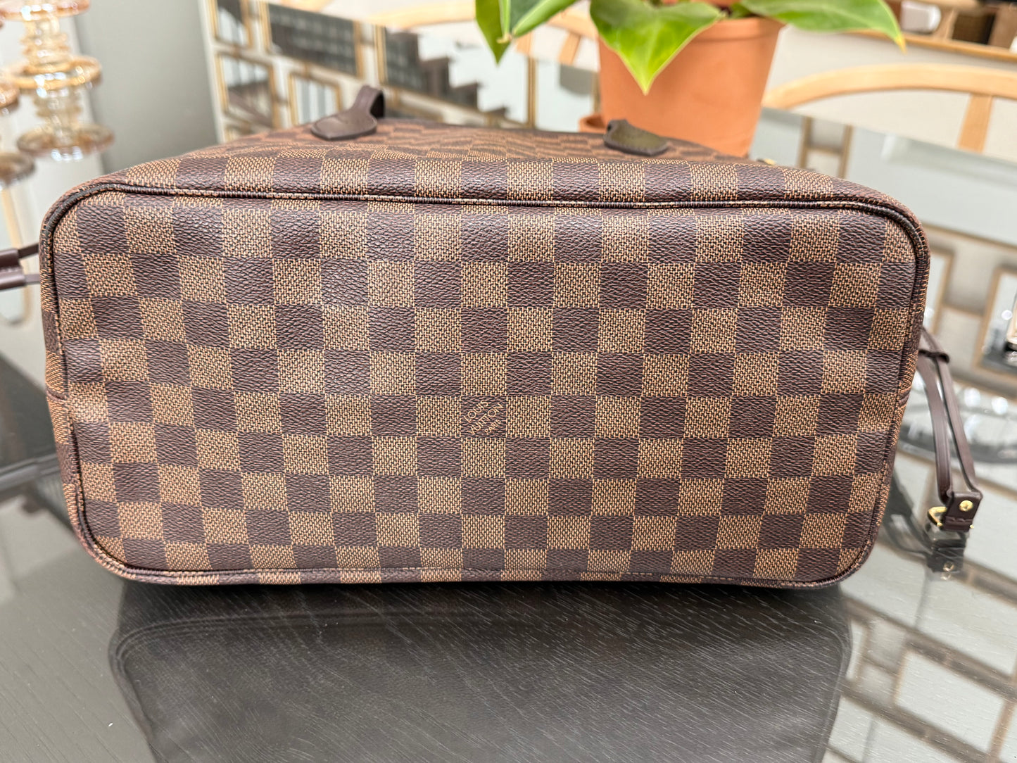 Neverfull MM in Rose Ballerine interior with Dustbag - Microchip