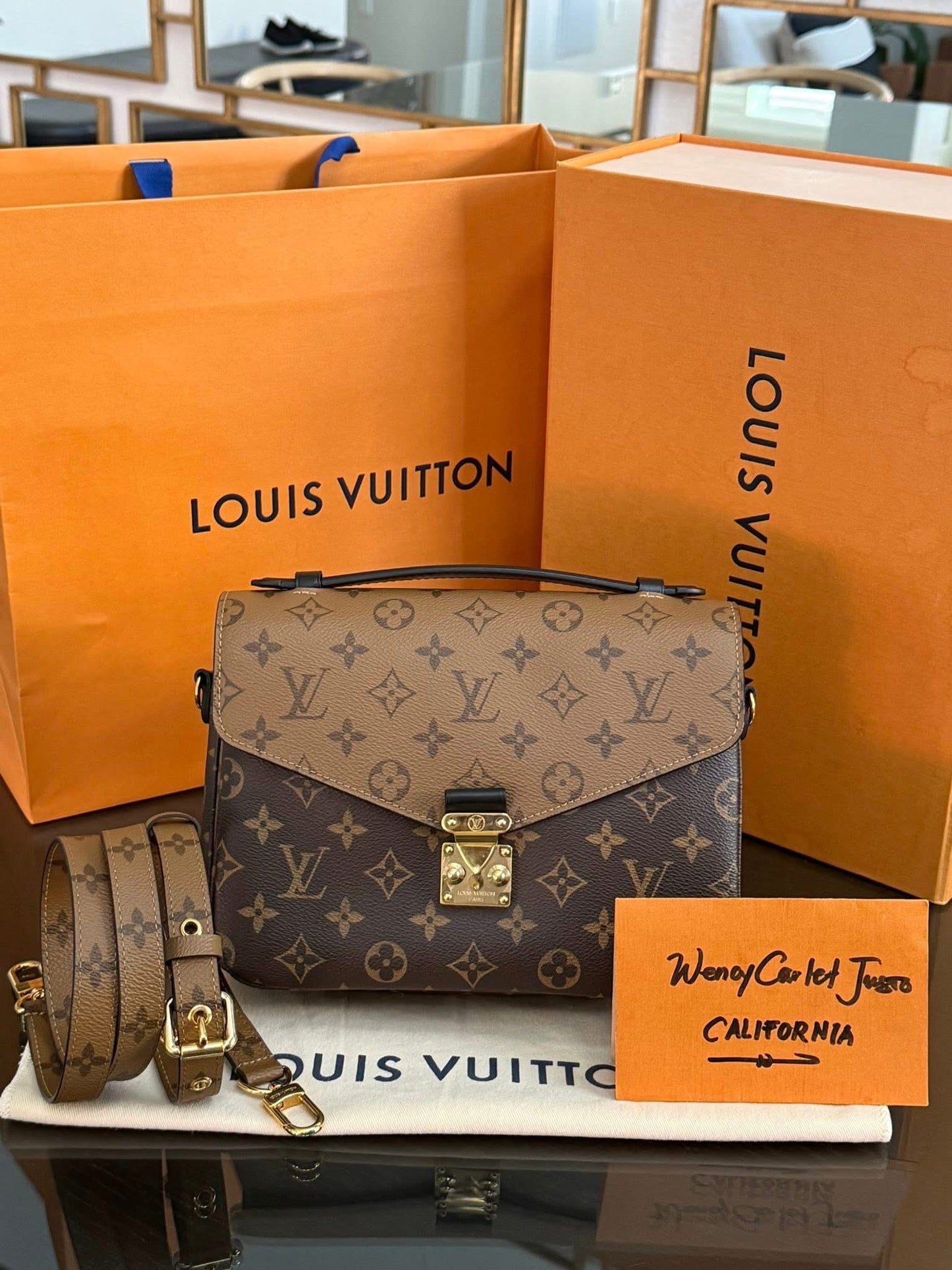 Pochette Metis Reverse in Monogram with Original Strap, Box, Dustbag and Paper bag 🗓️ Year 2019