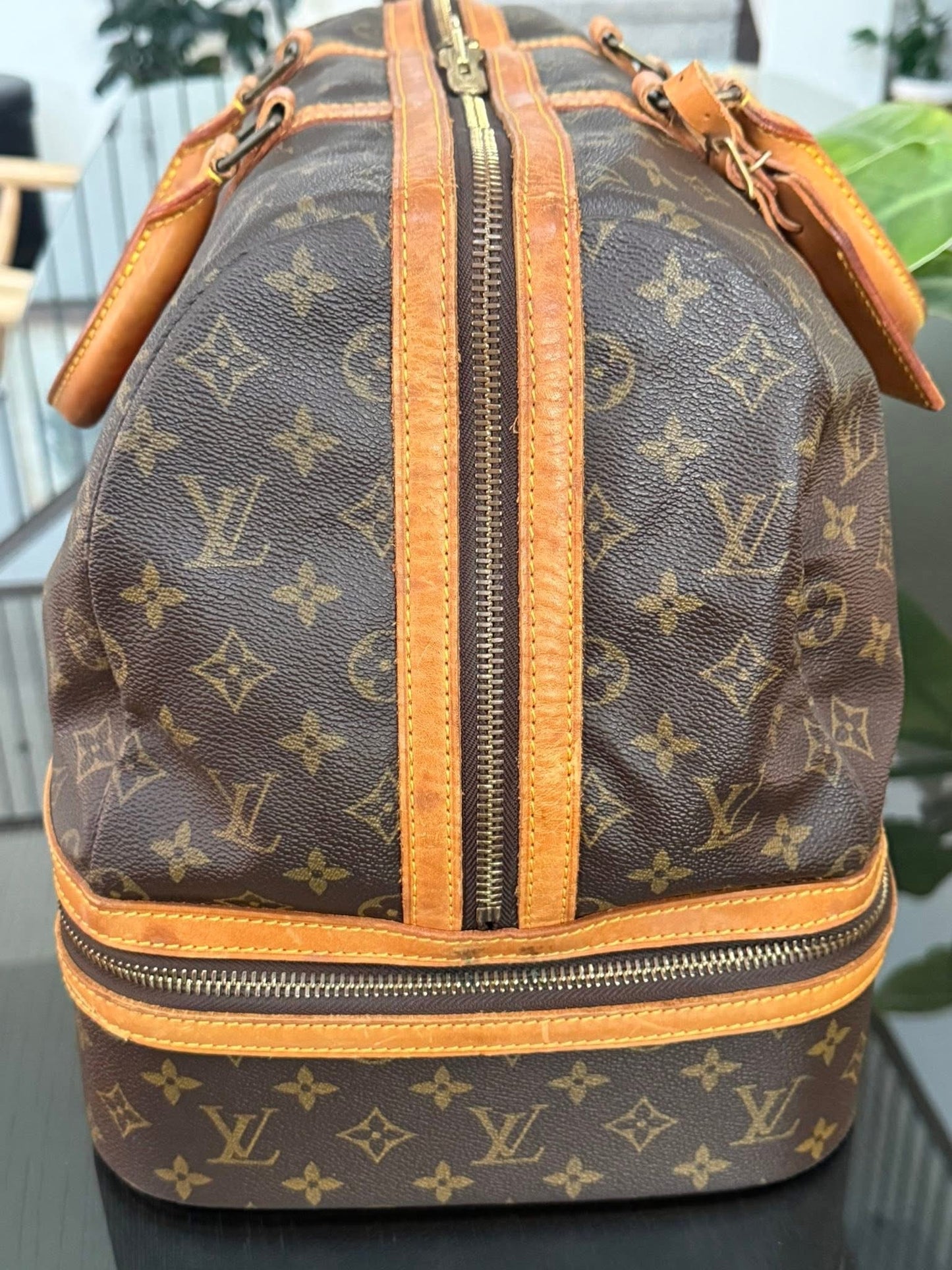 Sac Sport with Luggage tag and Poignet 🗓️ Year: 1987