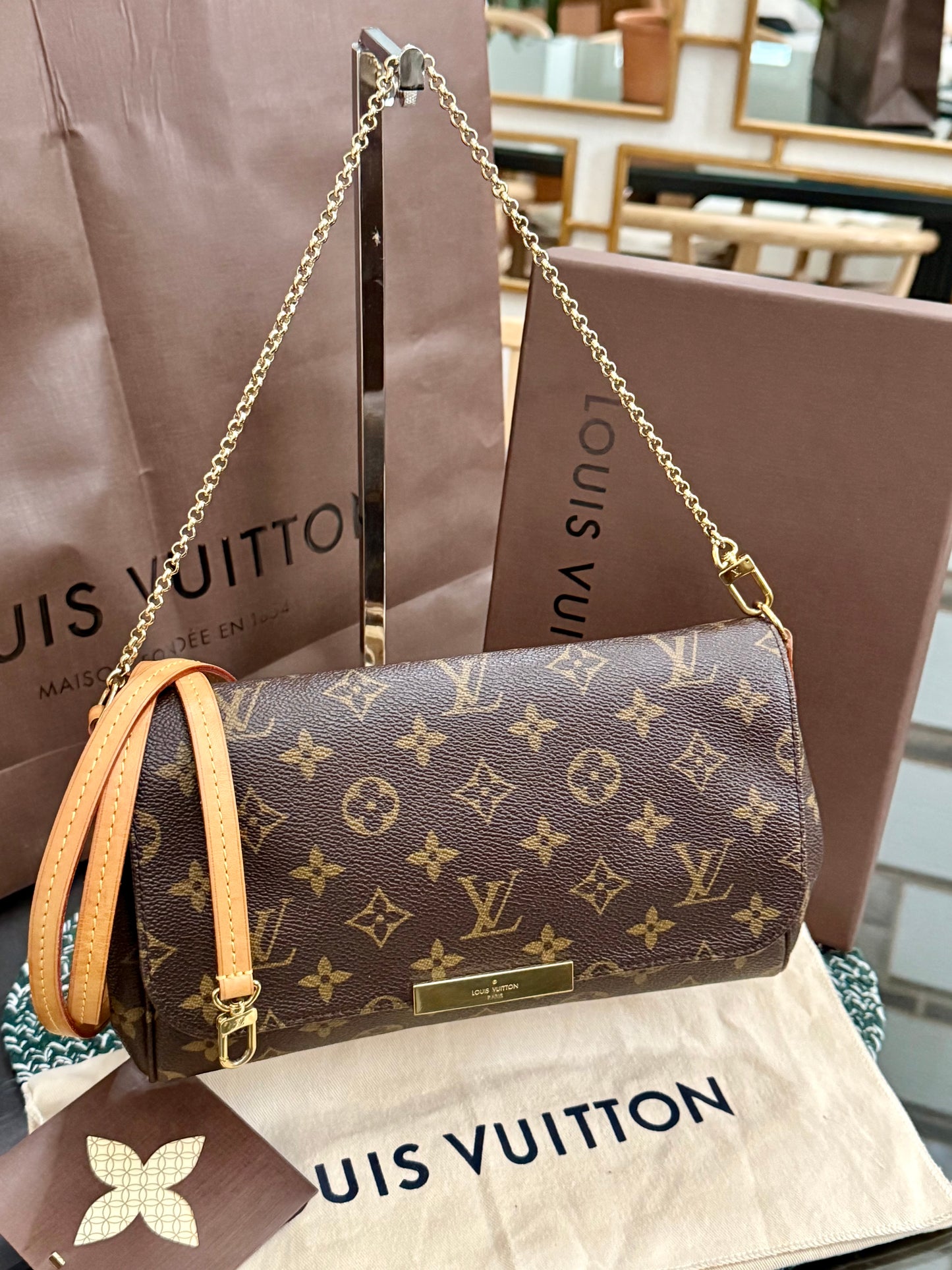 Favorite MM in Monogram with Original Strap, Dustbag, Box and Paper bag 🗓️ Year: 2017