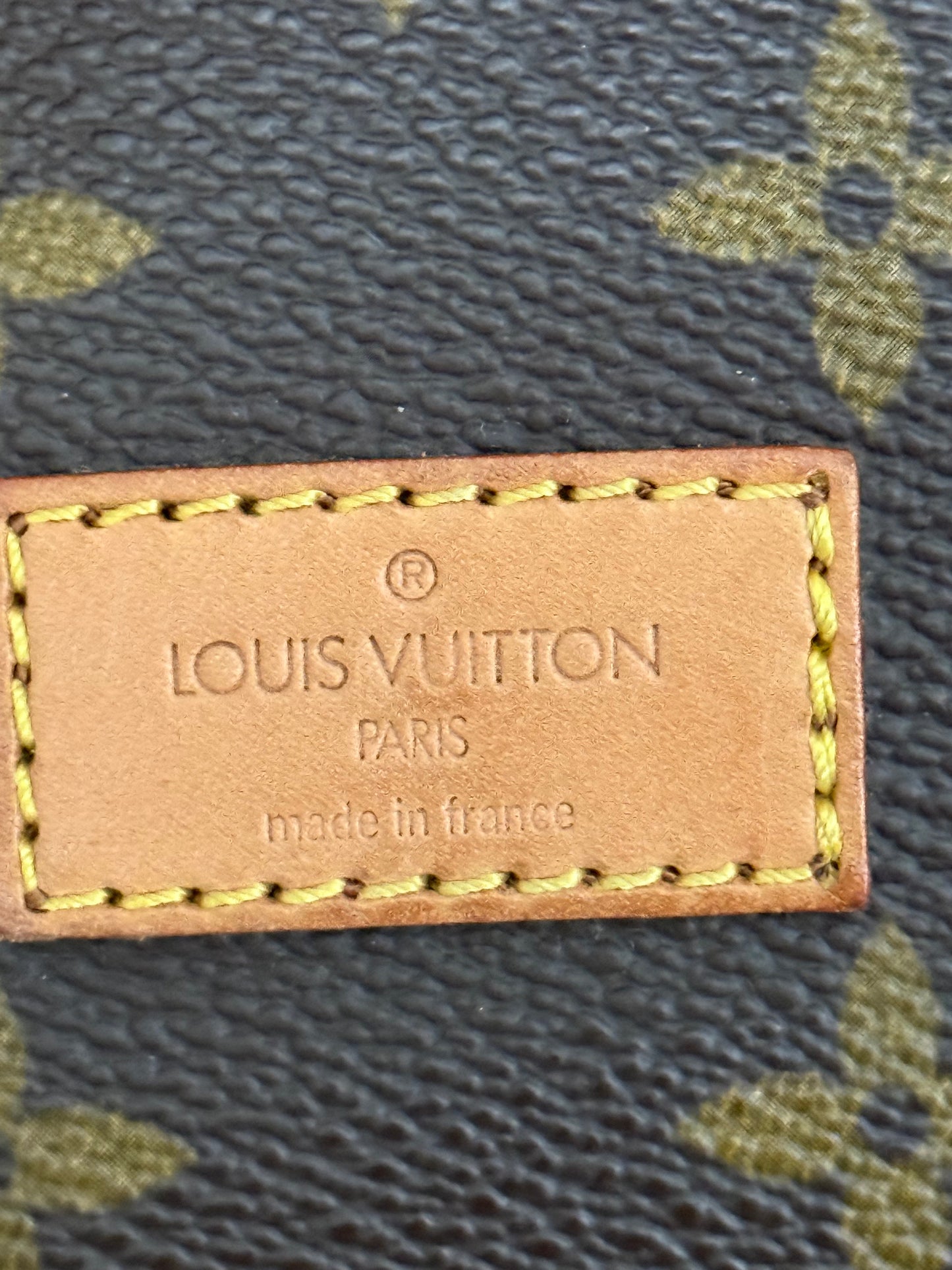 Saumur 30 Crossbody 🌺 Year: 1989