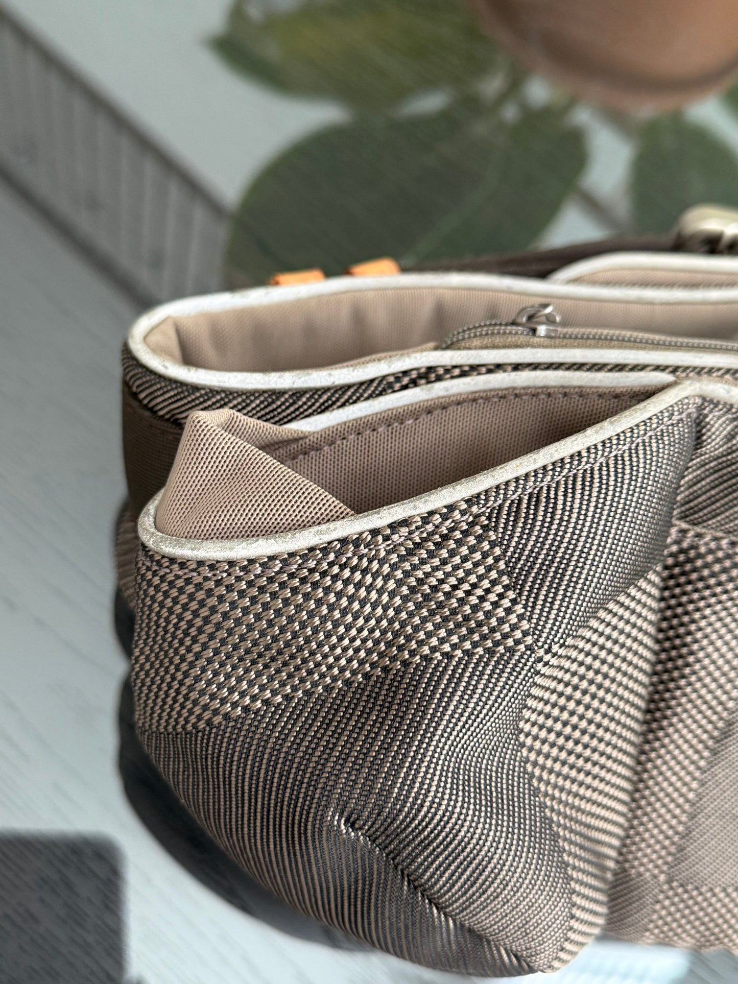 Damier Geant Ceinture Jogging Waist Bag -🗓️ Year: 2004