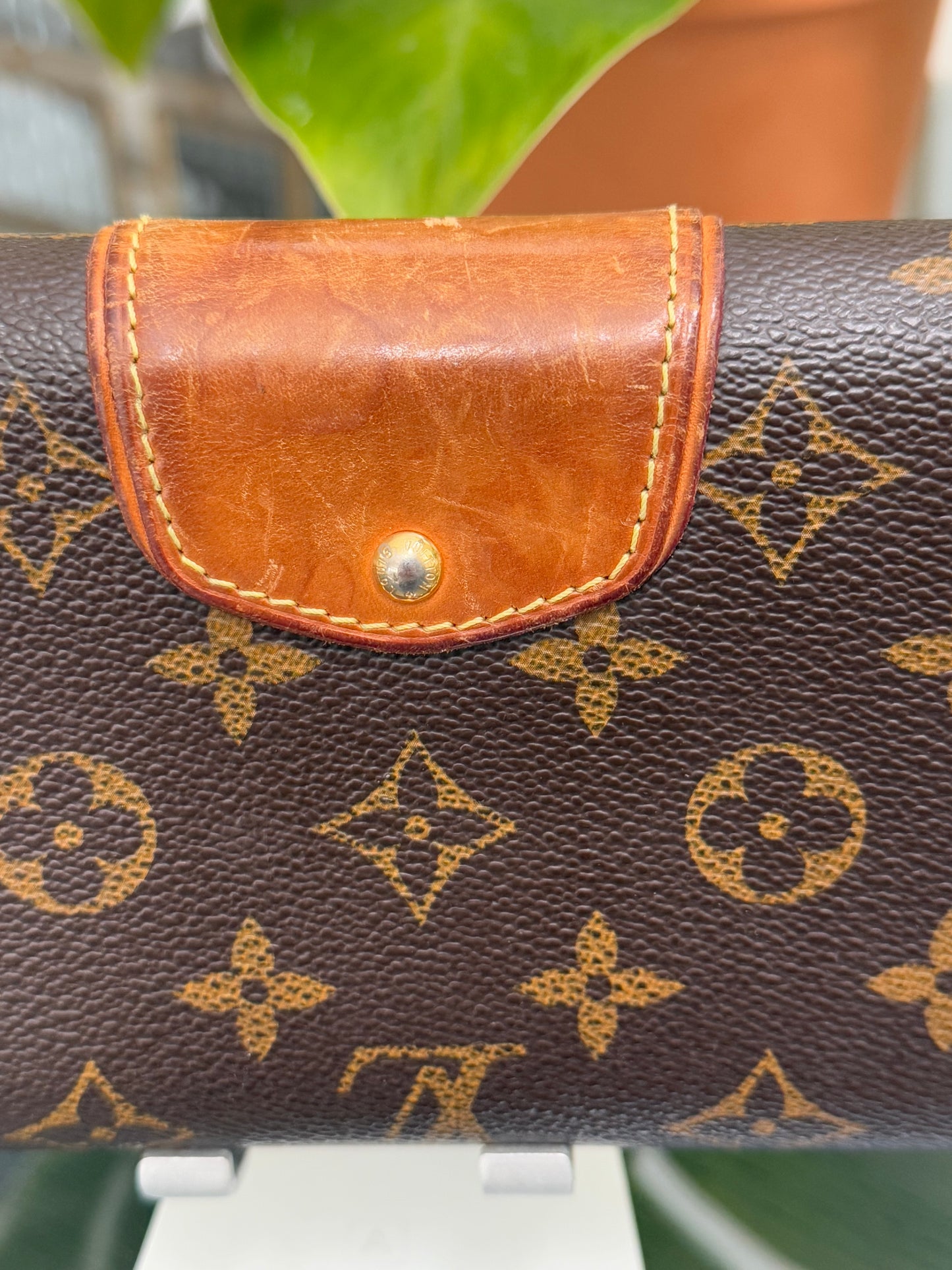 Boetie Wallet w/ 16 Cardholders - 📅 Year: 2011