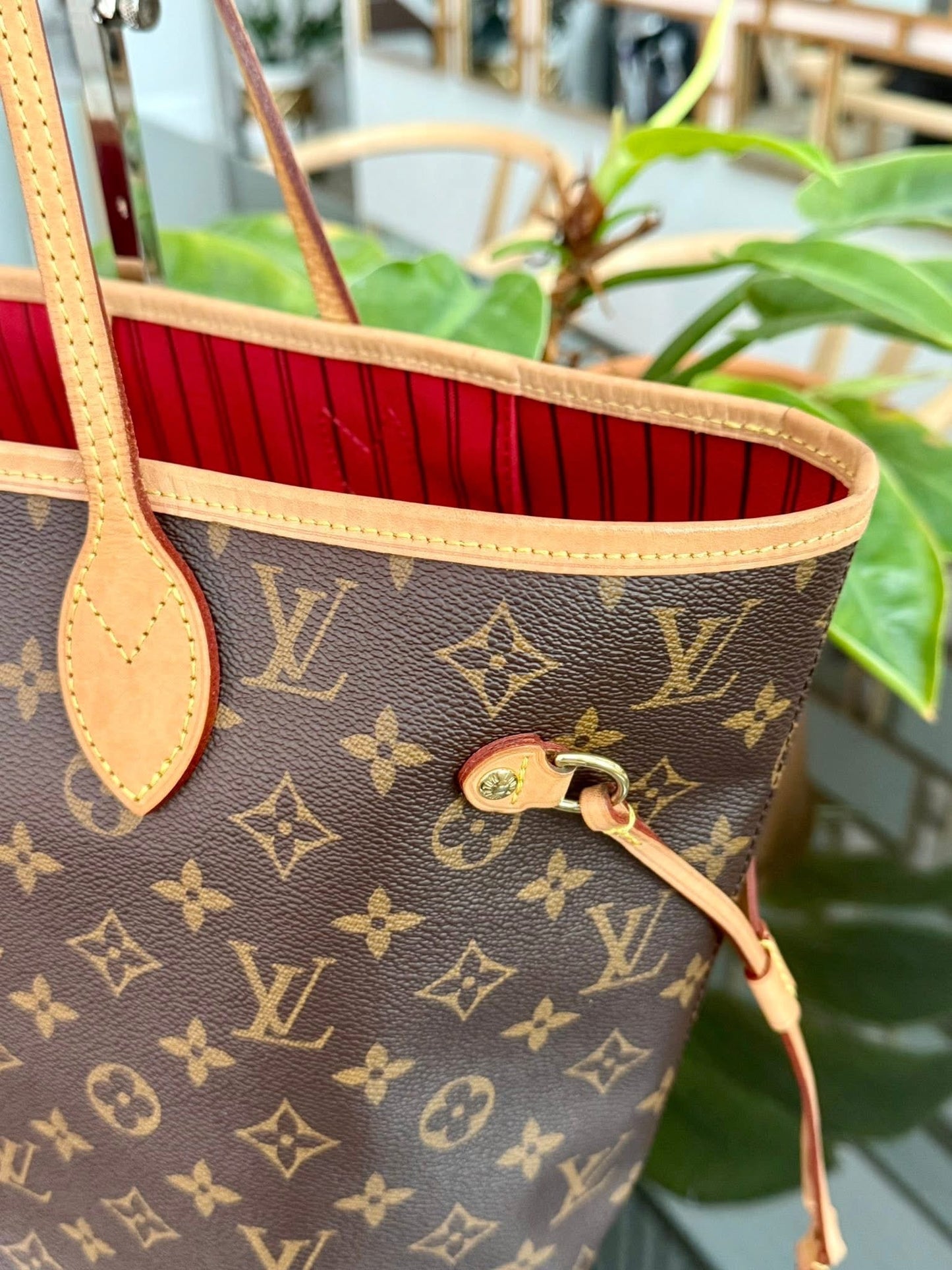 Neverfull MM Monogram in Cerise with Dustbag -🗓️ Microchip