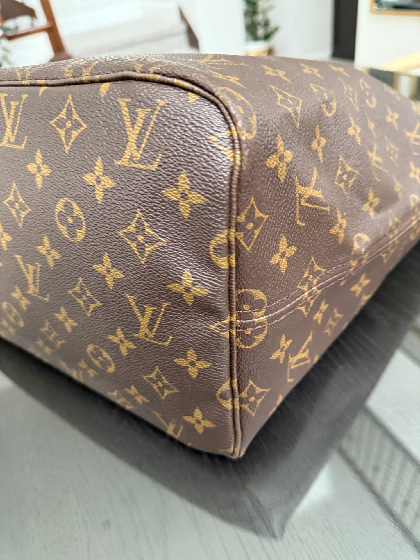 Neverfull GM with Dustbag and Insert Organizer 📅 Year: 2009