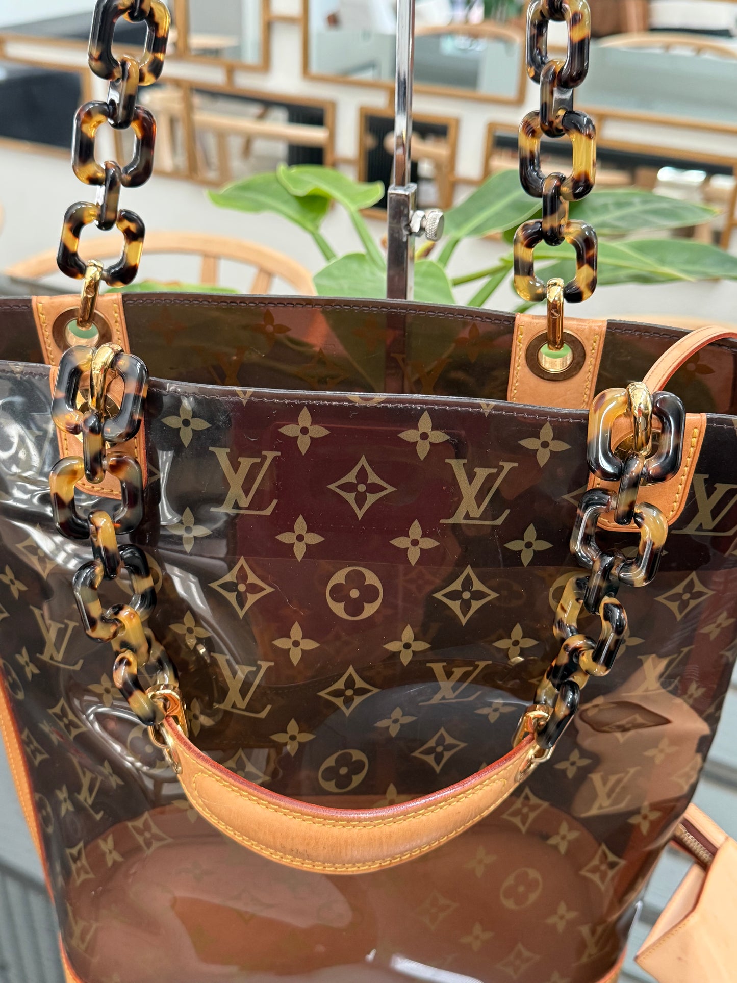 Sac Ambre Vinyl MM Bucket with Pouch 📅 Year: 2003