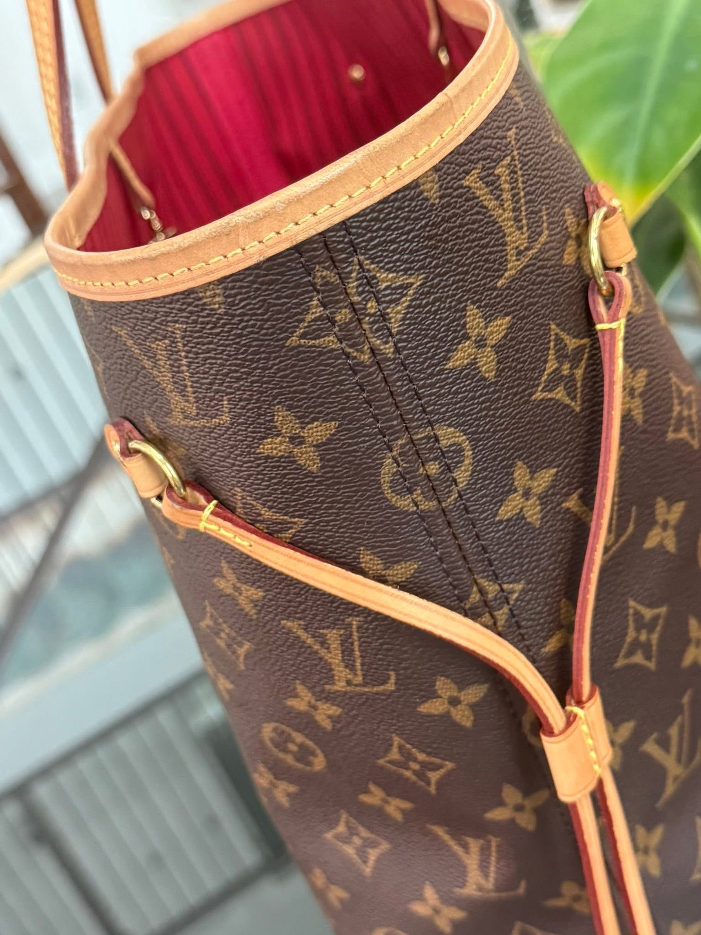 Neverfull MM Monogram in Cerise with Dustbag -🗓️ Microchip