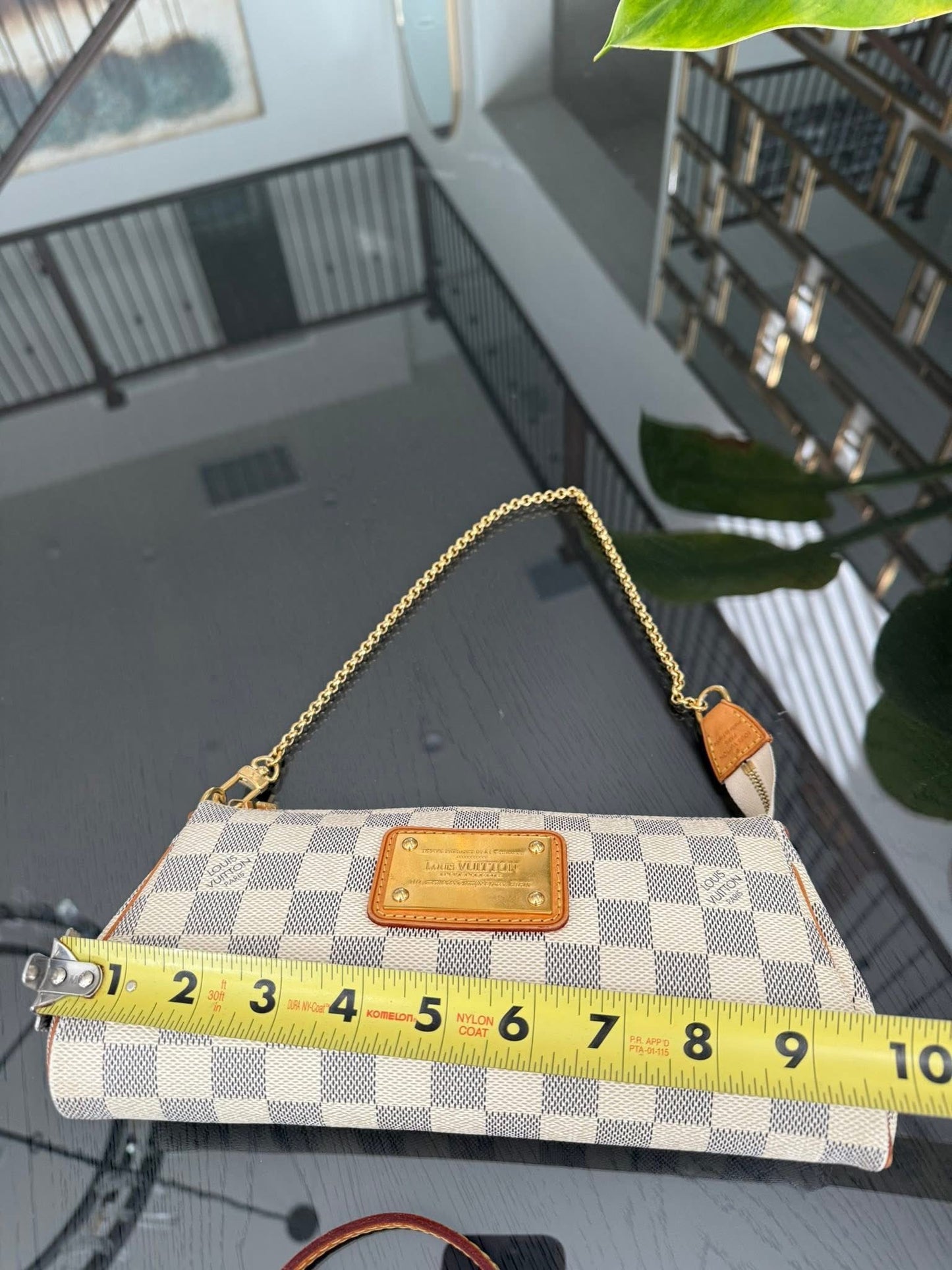 Eva Clutch in Azur with Original Strap, Box and Dustbag 🗓️ Year: 2011