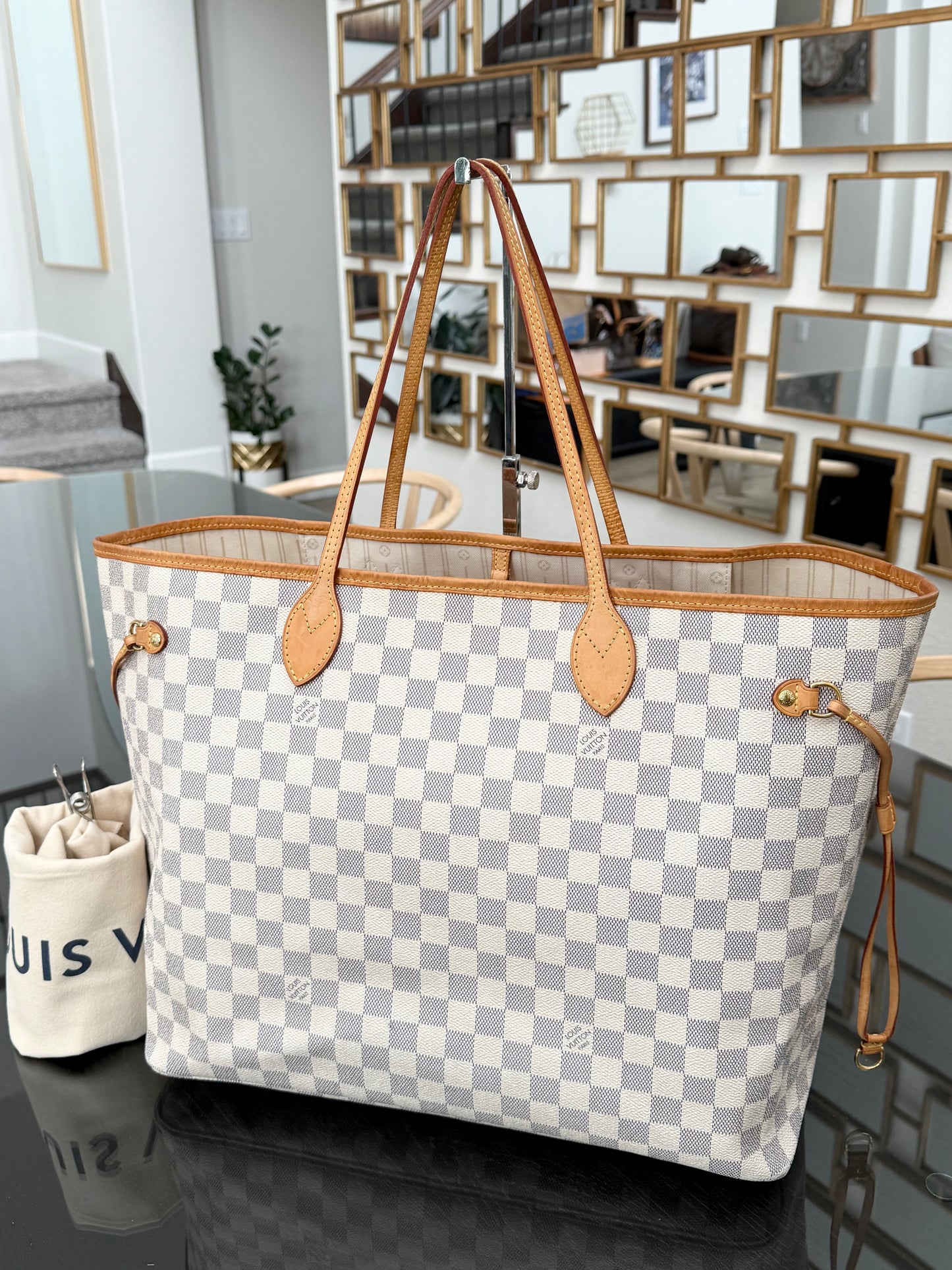 Neverfull GM in Azur with Dustbag Insert Organizer 🗓️ Year: 2011