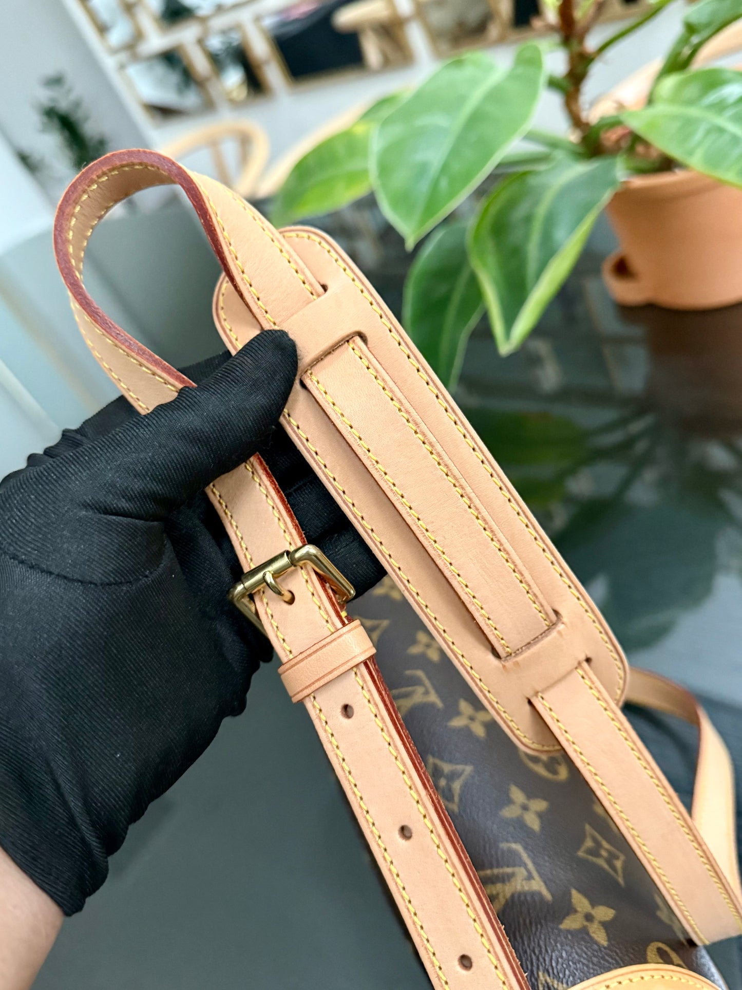 Sologne Crossbody with Dustbag 📅 Year: 2004