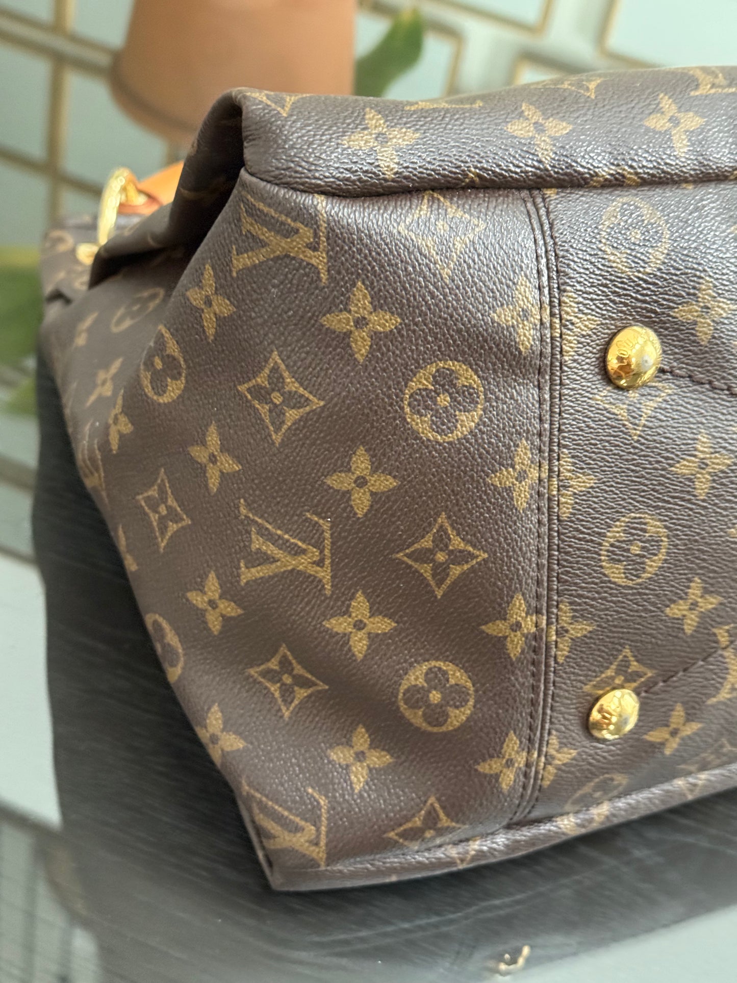 Artsy MM with Dustbag and Insert Organizer 🗓️ Year: 2012