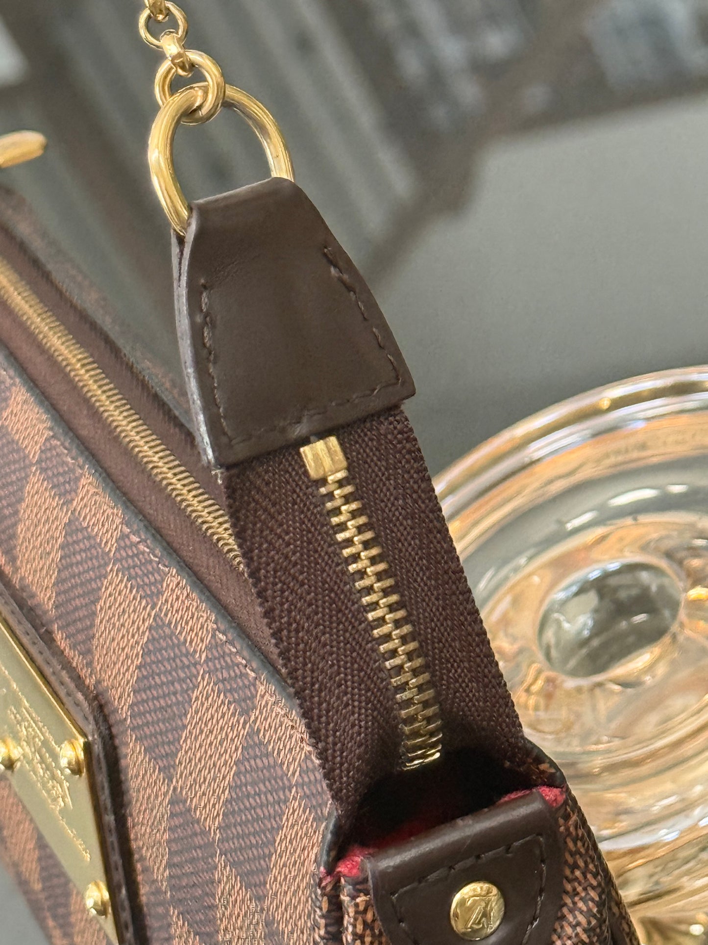Eva Clutch in DE with Dustbag,Box and Paper bag
🗓️ Year: 2015