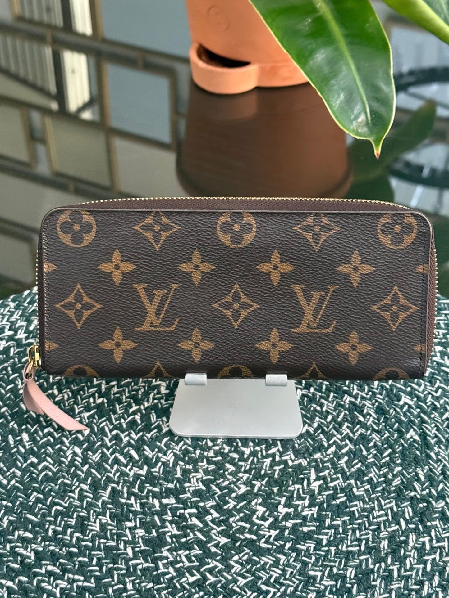 Clemence Wallet Monogram in Rose Ballerine with Box 🗓️ Year 2017