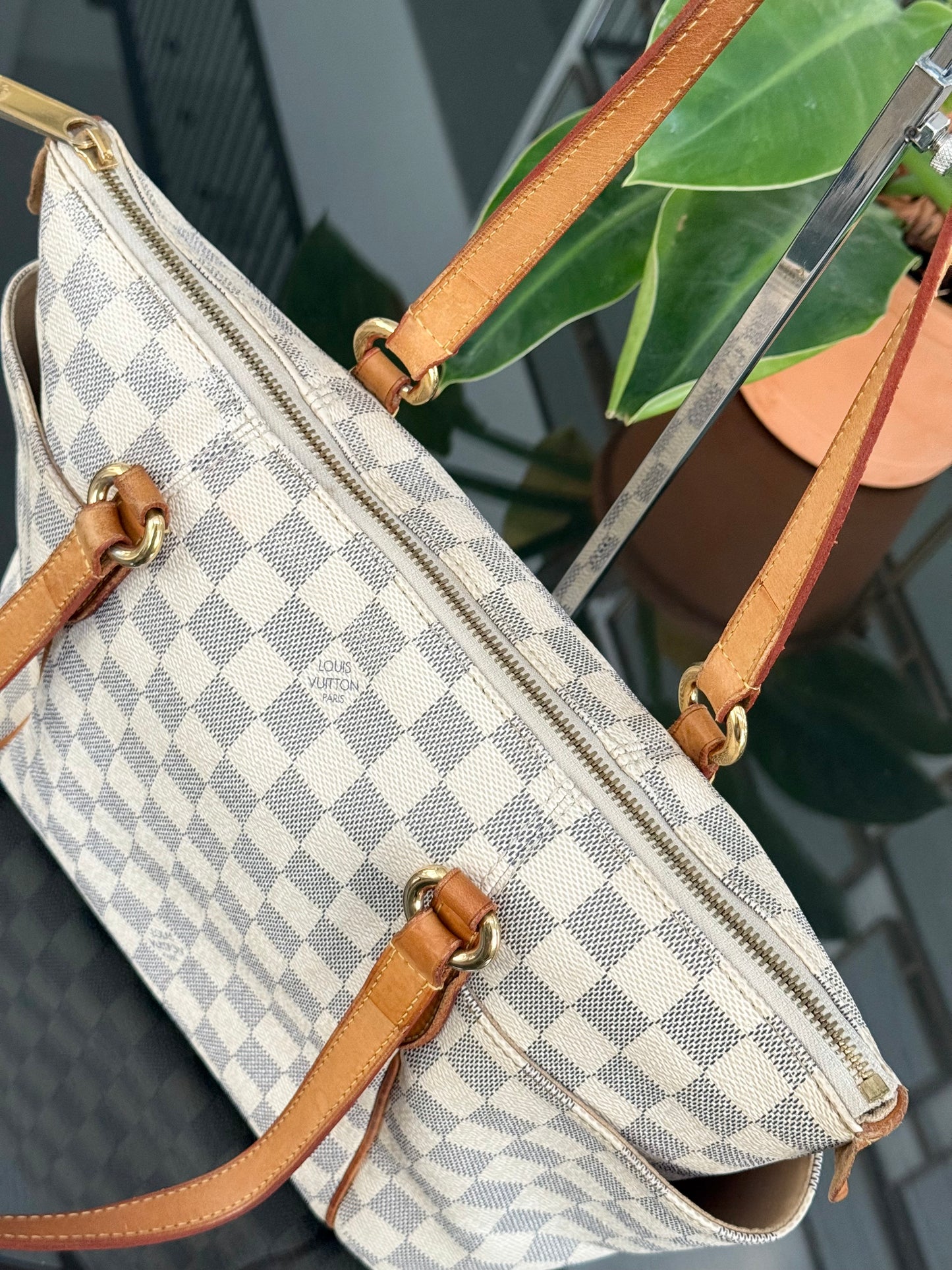 Totally PM Azur with Dustbag 📅 Year: 2011