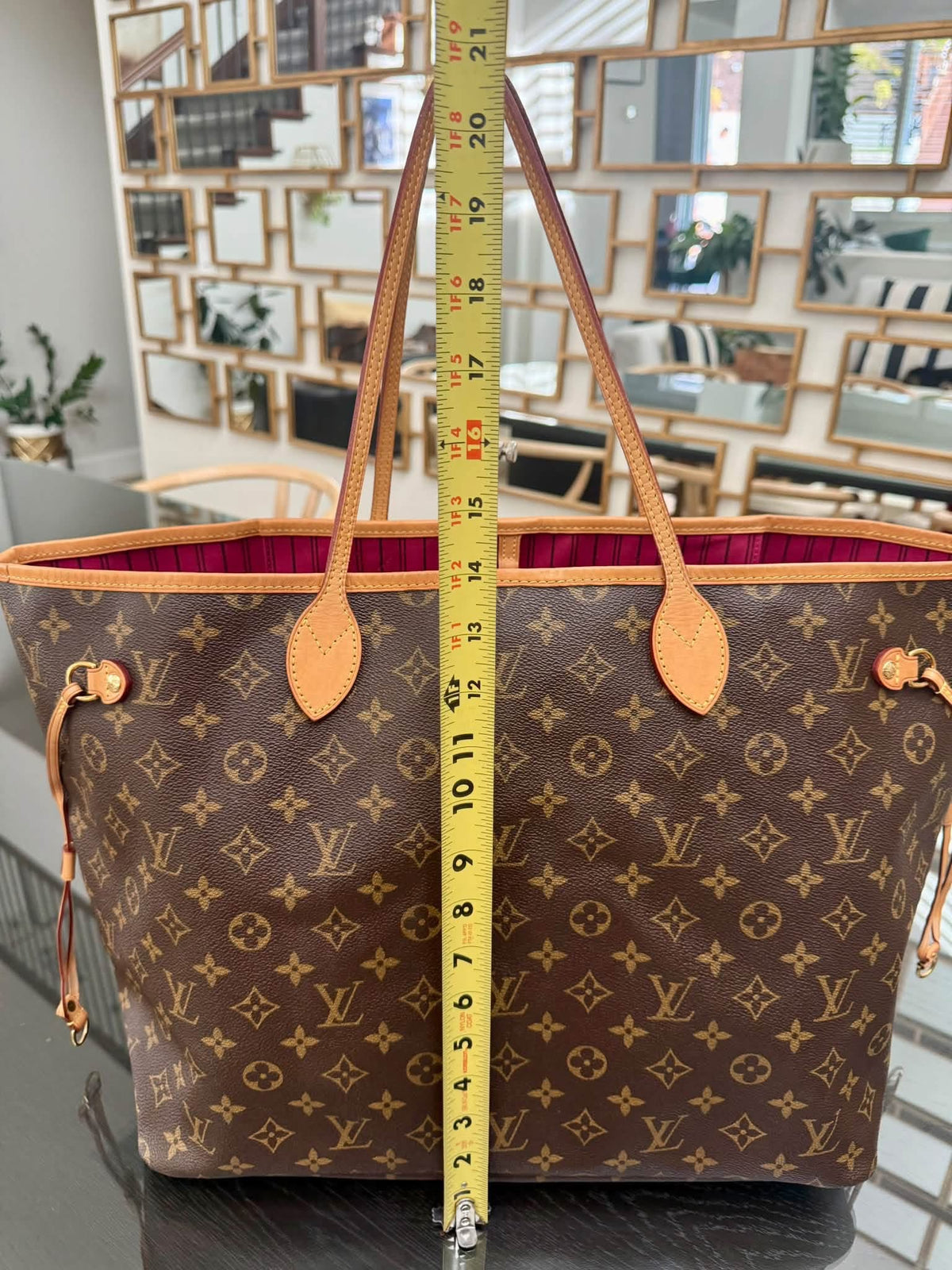 Neverfull GM Monogram in Peony with Dustbag,-🗓️ Year: 2018
