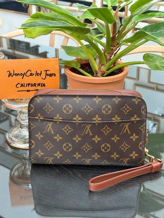 Orsay Clutch -
🗓️ Year: 2001