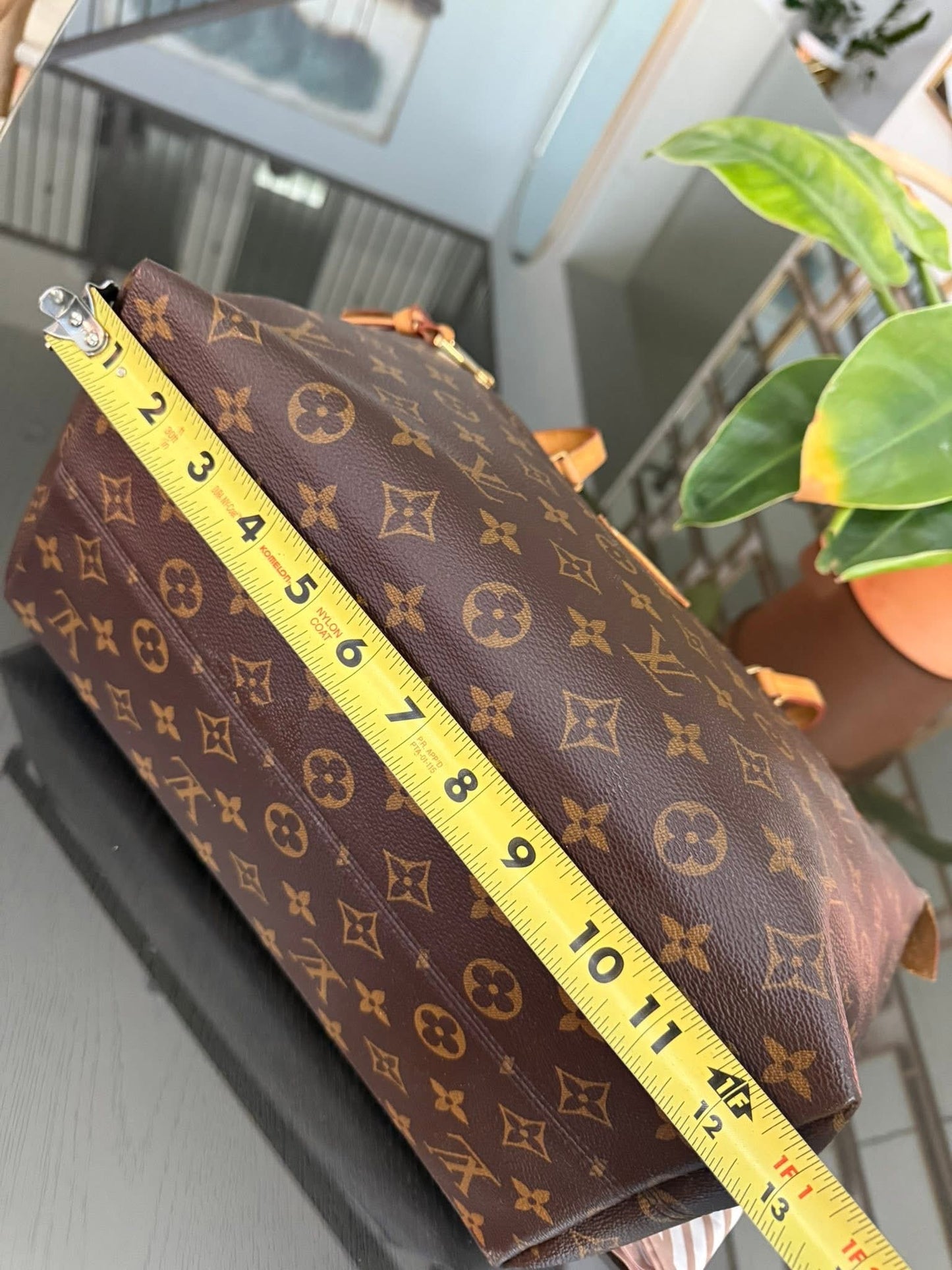 Monogram Lena MM Tote with Non branded Twilly 🗓️ Year: 2016