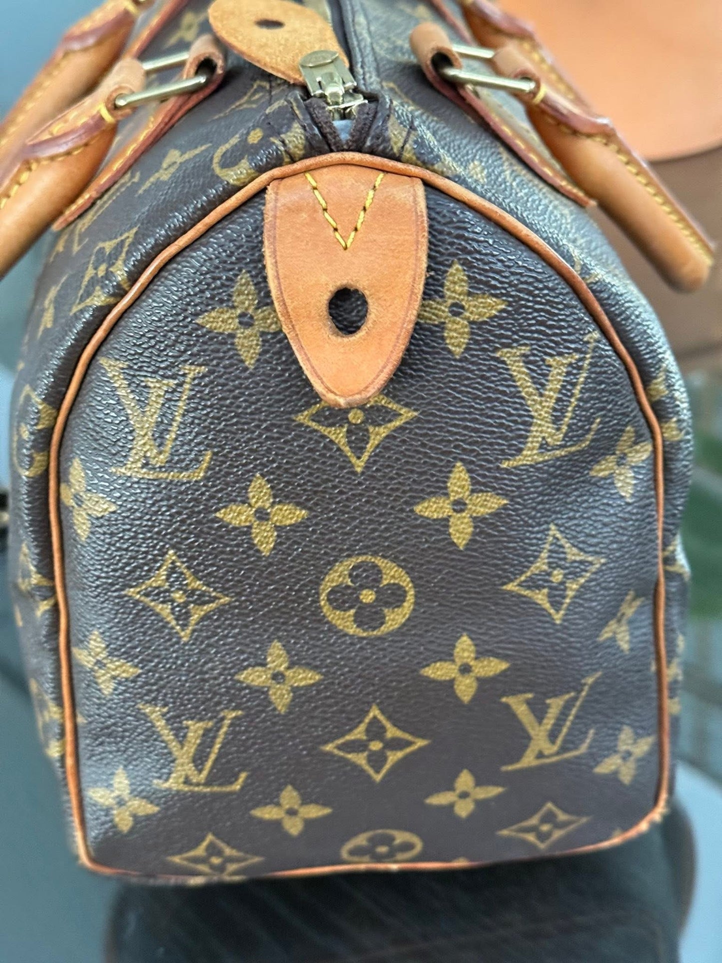 Speedy 25 in Monogram with Lock 🔐 and Key -🗓️ Year: 1994