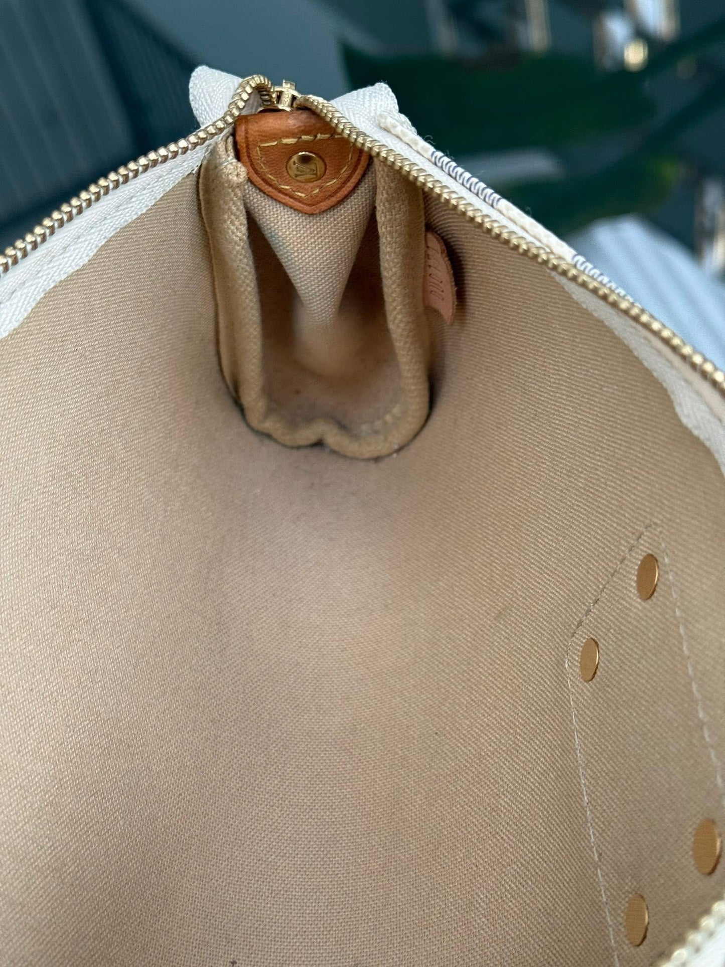 Eva Clutch in Azur with Original Strap, Box and Dustbag 🗓️ Year: 2011