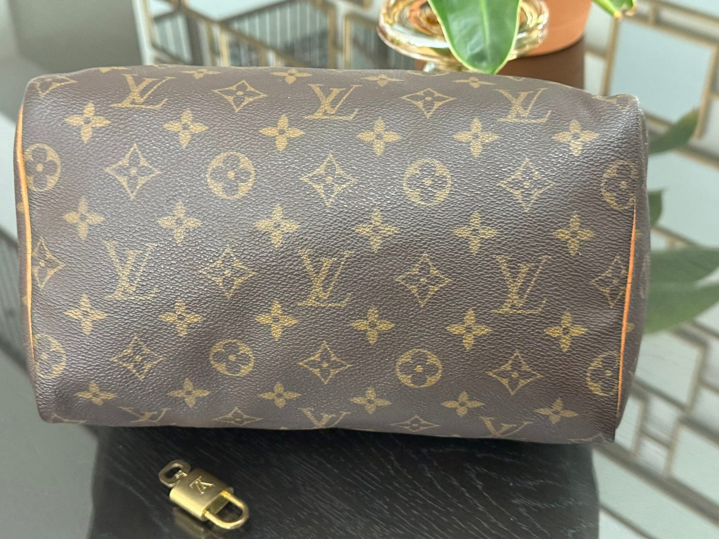 Speedy 25 in Monogram with Lock 🔐 and Key -🗓️ Year: 2000
