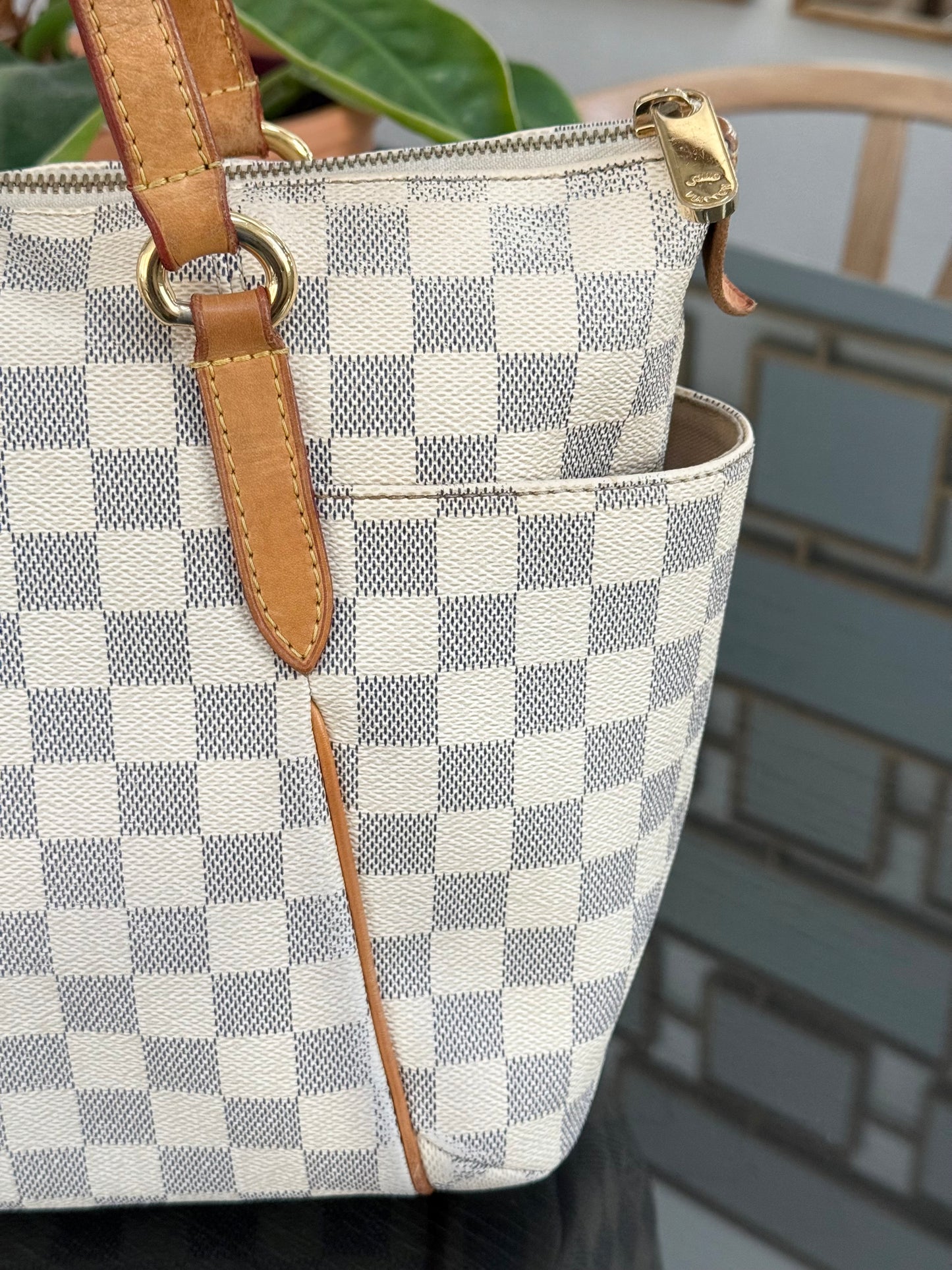 Totally PM Azur with Dustbag 📅 Year: 2011