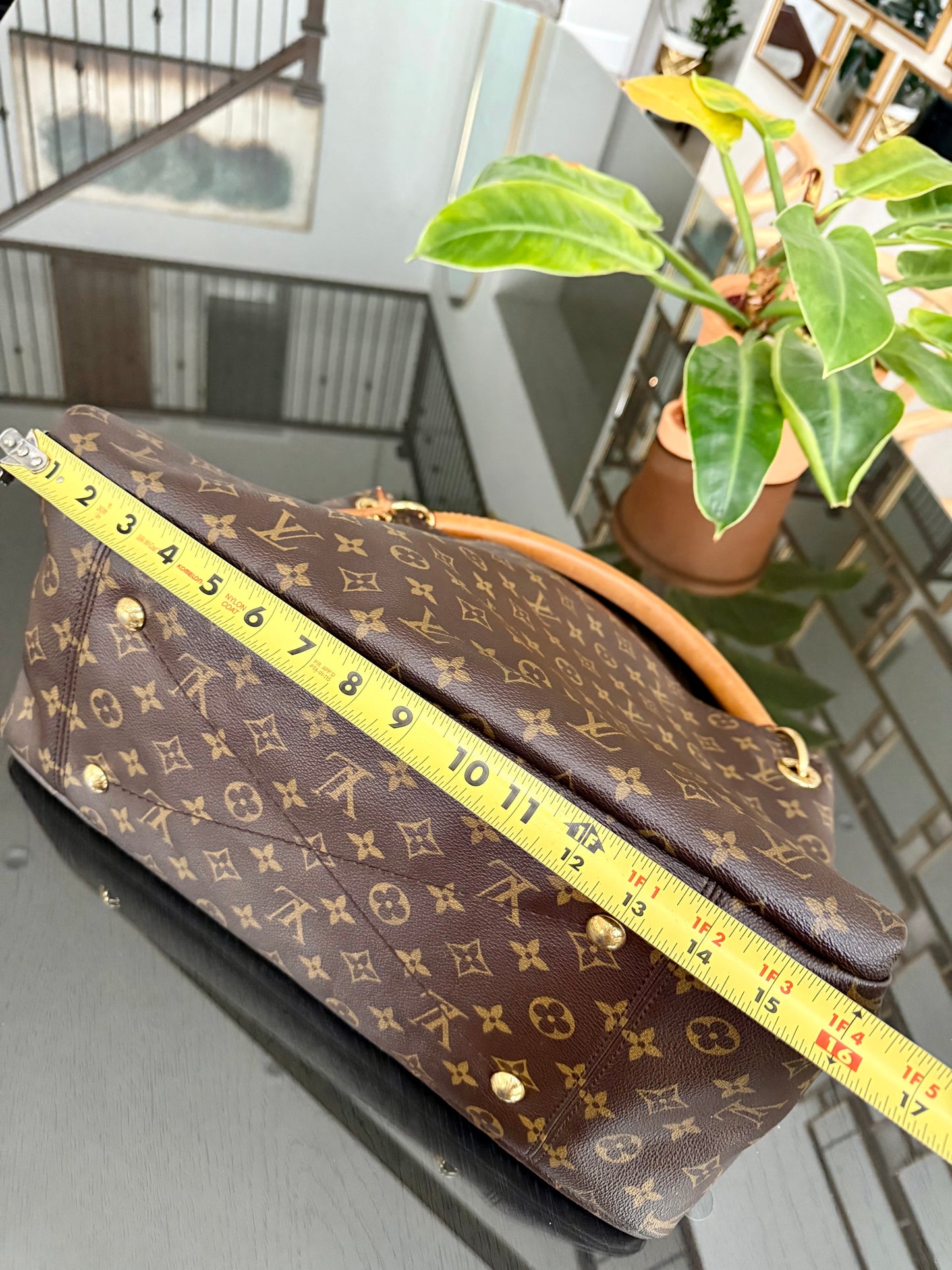 Artsy MM with Dustbag and Insert Organizer 🗓️ Year: 2012