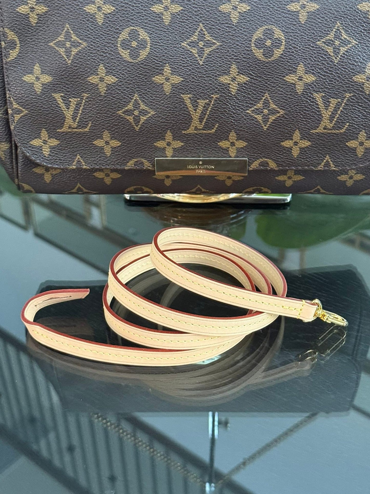 Favorite MM in Monogram with Brandnew Strap, Insert Organizer, Dustbag, Box and Paper bag 🗓️ Year: 2015