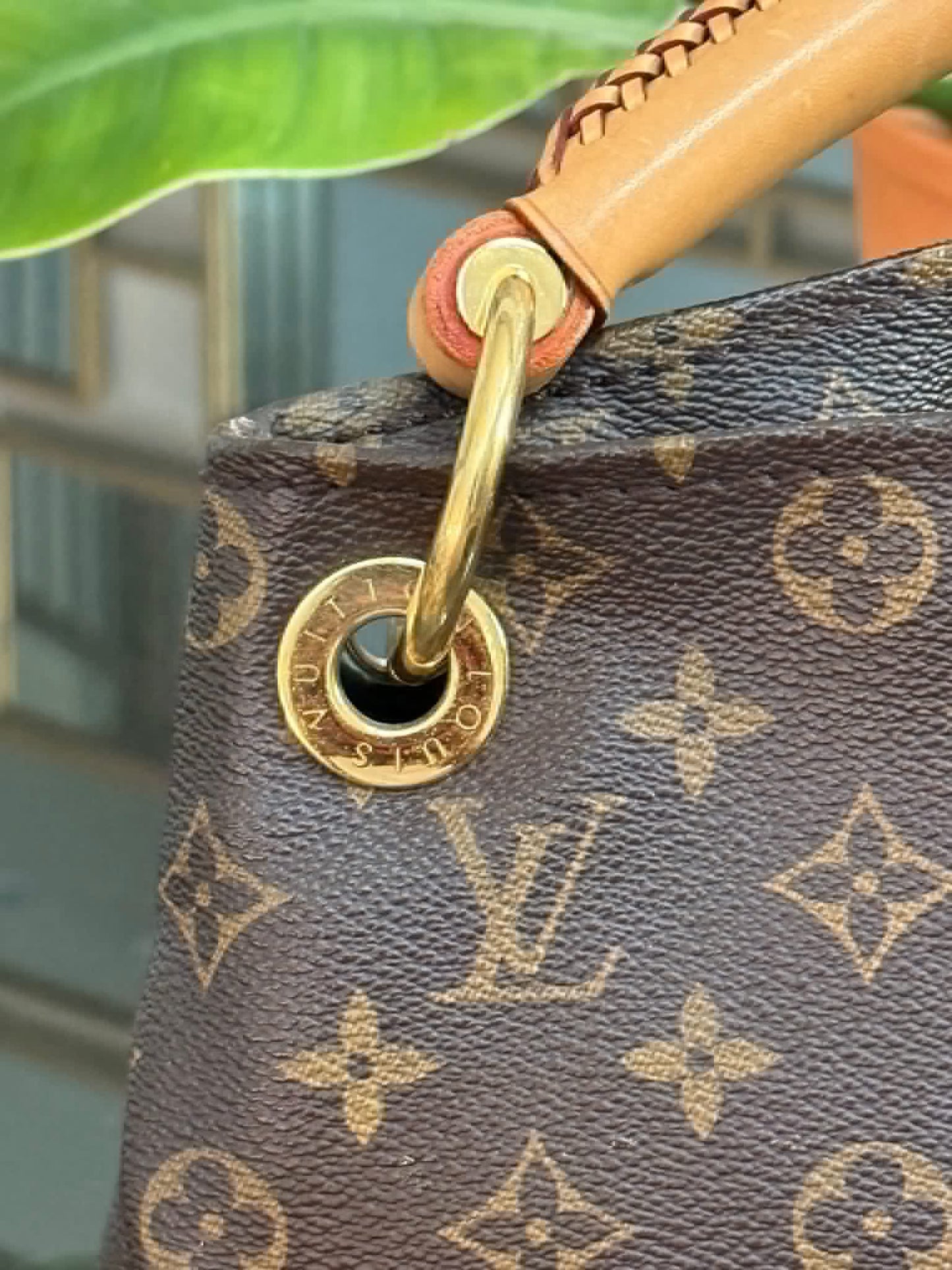 Artsy MM with Dustbag and Insert Organizer - 📅 Year: 2011