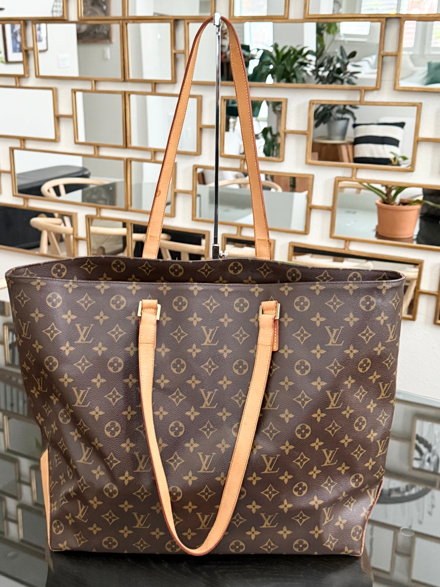 Cabas Alto in Monogram 🗓️ Year: 2002