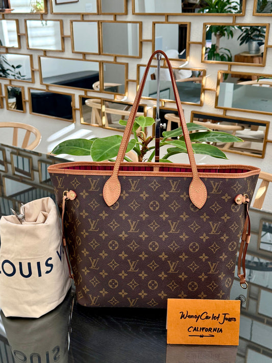Neverfull MM Monogram in Peony with Dustbag 📅 Year: 2020