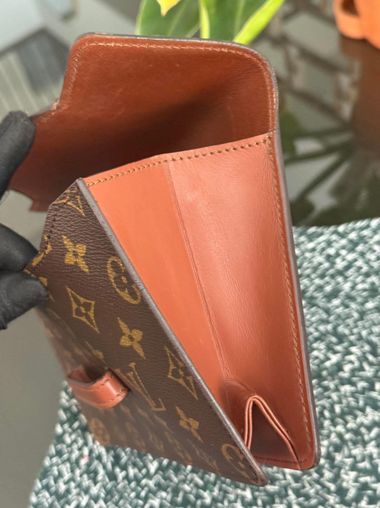 Chaillot Clutch w/ Dustbag 🗓️ Year: 1987
