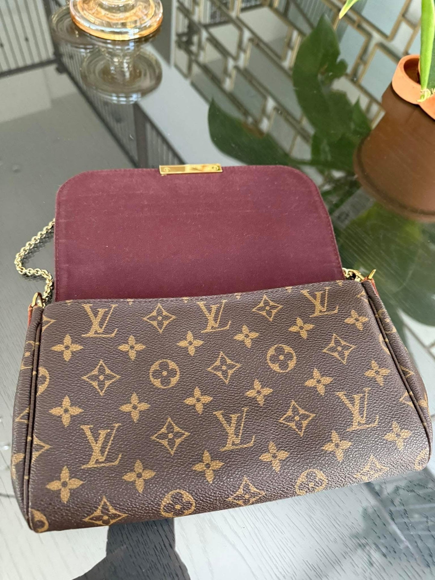 Favorite MM in Monogram with Dustbag, Box and Paper Bag -🗓️ Year: 2018