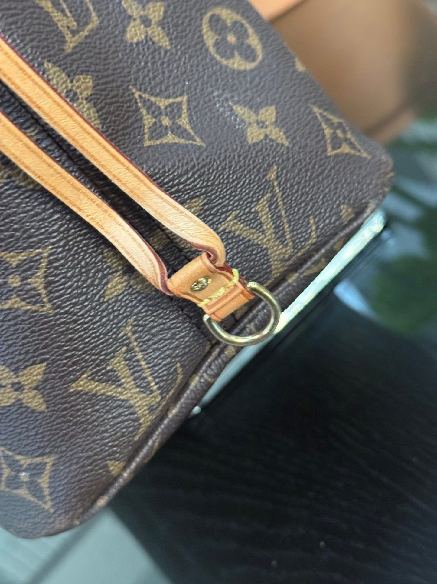 Neverfull MM Monogram in Cerise interior with Dustbag and Insert Organizer 🌺 📅 Year: 2018